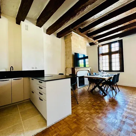 De Charme - Le Plume Apartment *